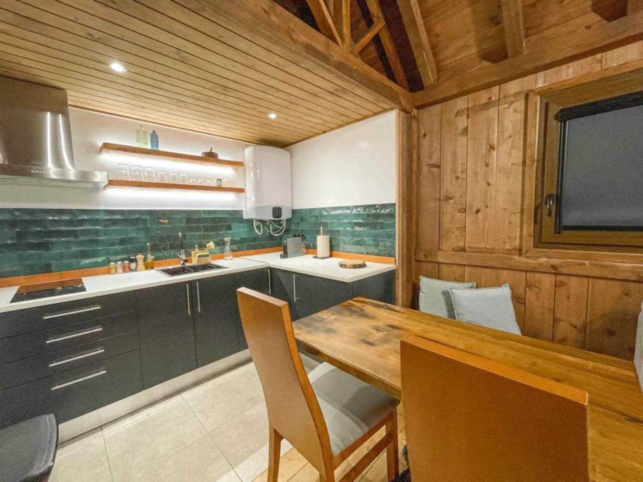 Mountain Eco Shelter 1 Hotell Funchal  Exteriör bild
